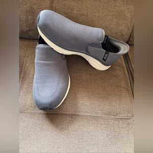 Skechers Mens D Lux Walker Sz 12 Gray Walking Athletic Gray WORN 1x